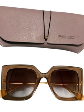 Square Frame Brown Gradient Sunglasses with Case